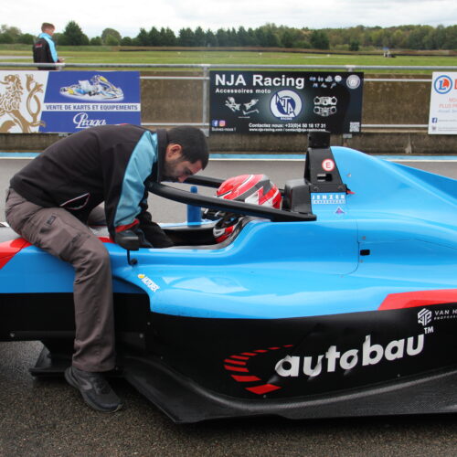 Letzte Instruktionen © Eichenberger Motorsport Schweiz | Auto Sport Schweiz