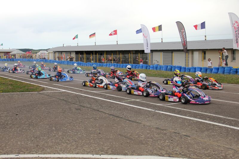 Super Mini Start Motorsport Schweiz | Auto Sport Schweiz