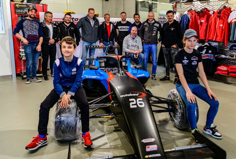 Gruppenfoto 2022 04 01 Motorsport Schweiz | Auto Sport Schweiz